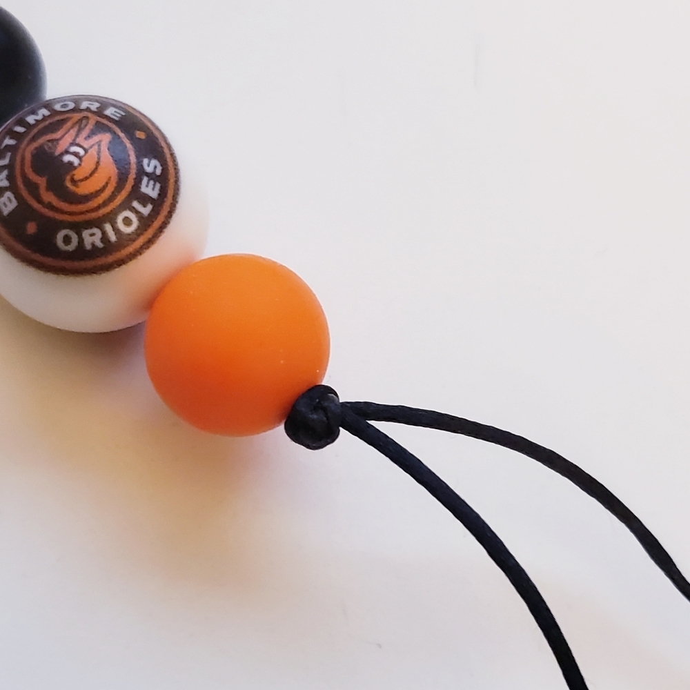 Handmade Glow in Dark Baltimore Orioles Beaded Silicone Focal Bead Keychain - Picture 10 of 10